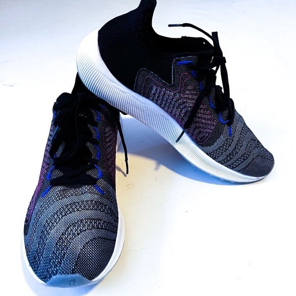 New Balance | Women’s FuelCell Rebel Running Shoe Size 11 - Picture 2 of 12